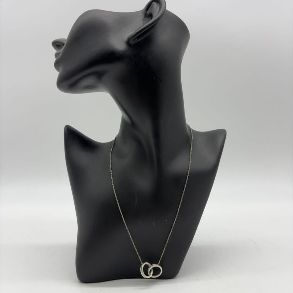 Tiffany & Co. Interlocking Ring Necklace in Silver
